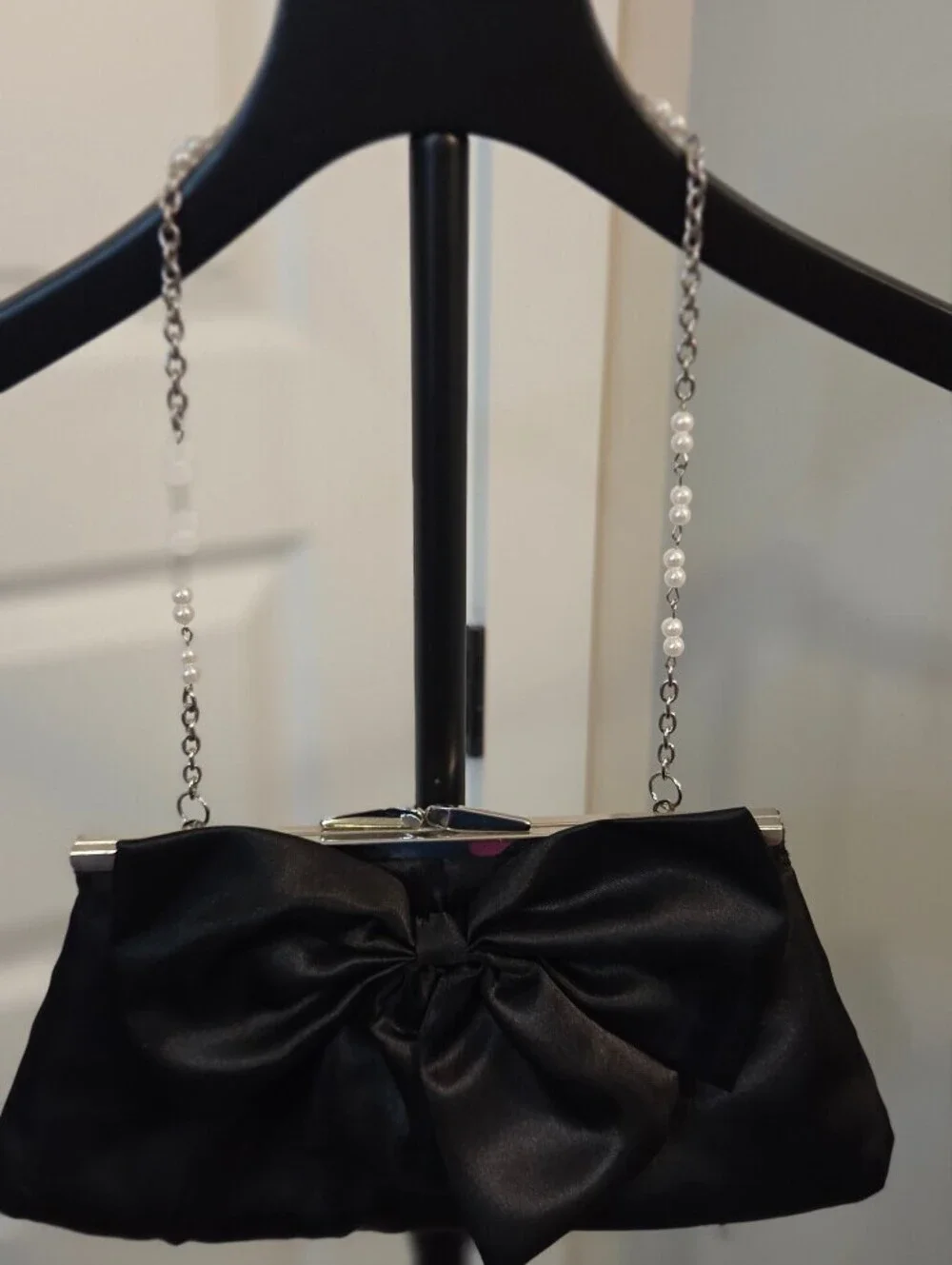 Vintage Elegant Black Evening Clutch with Bow and Pearl Chain Strap